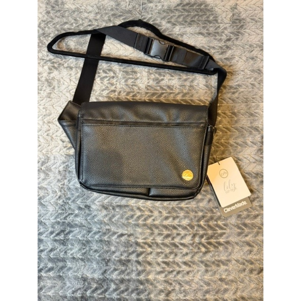CleverMade Lily Hip Pack Black Vegan Leather Waist Bag Crossbody Black NWT 0058